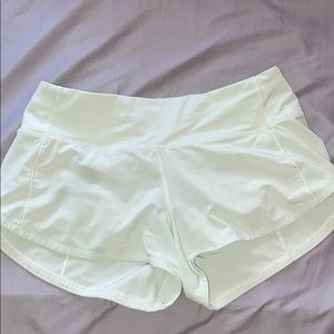 mint lululemon speed up shorts 2.5"
